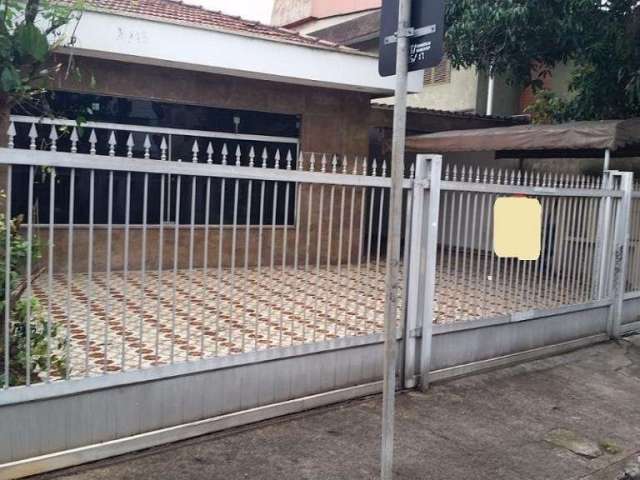 Casa com duas frentes, planalto paulista, 03 dormitórios, 01 suite, 15 vagas de garagem.