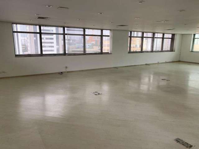 Sala comercial com 4 vagas de garagem na chácara santo antonio