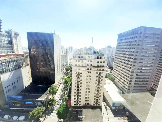 Conjunto comercial à venda 03 salas com 01 garagem  na  Av. Paulista - Edifício Winston Churchill