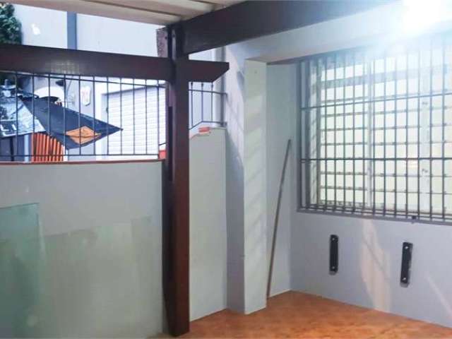 Vende-se Sobrado em Pinheiros aceita permuta por apartamento próximo ao metrô