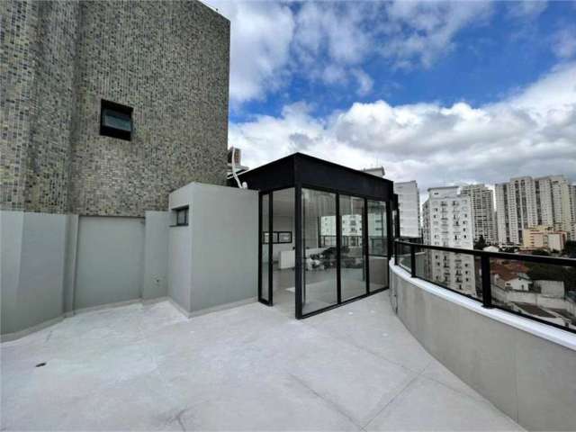 Cobertura duplex completamente reformada! Com 220m² , 3 suítes 2 vagas Aceita Permuta