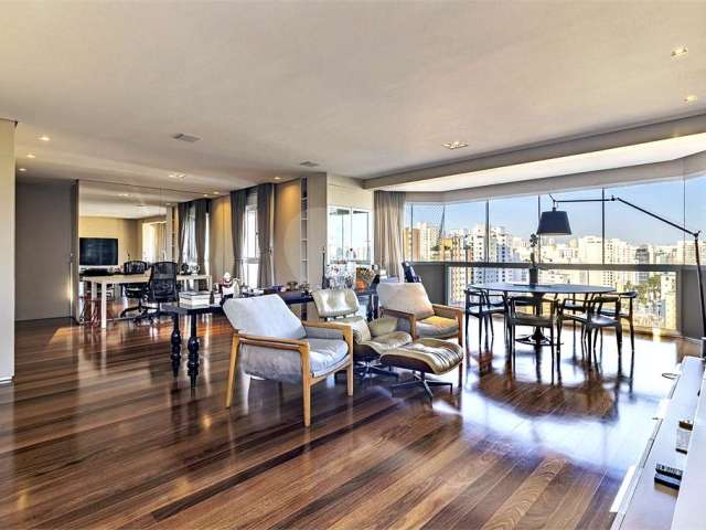 Apartamento-São Paulo-MOEMA | Ref.: REO986947