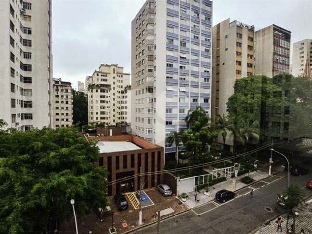 Higienópolis, apartamento 3 dormitórios 1 vaga todo reformado 145m²