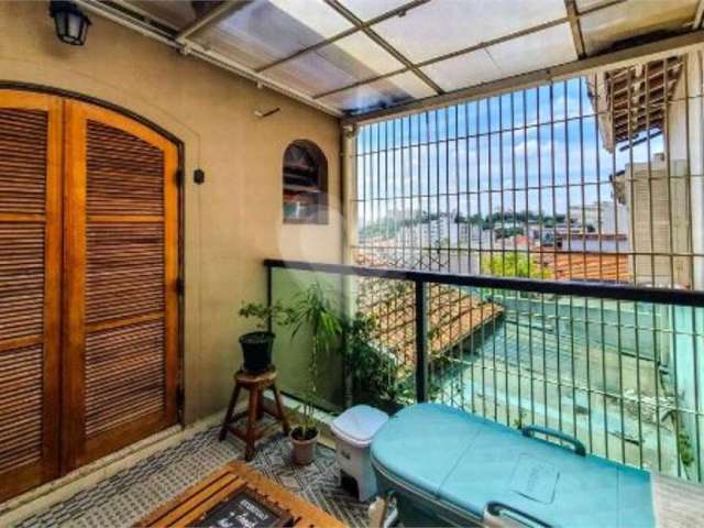 Excelente casa de vila com 3 quartos, 2 suítes, 1 vaga..