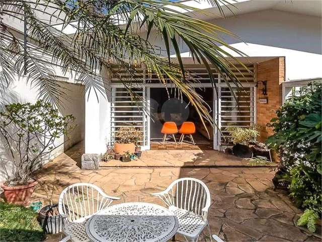 Casa térrea Pacaembu 360m2 de trerreno