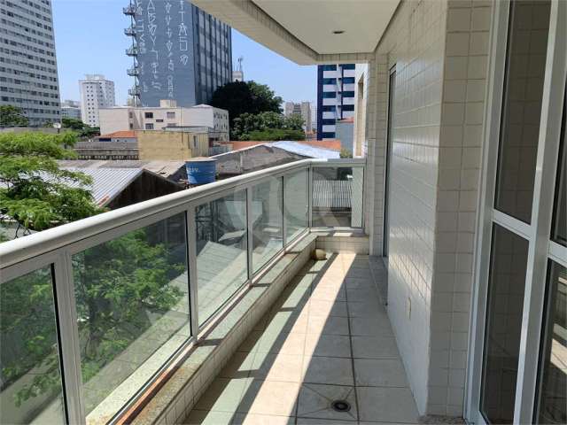 Apartamento com 111m², 3 quartos sendo 1 suíte, Varanda, 3 vagas na garagem - próximo ao metrô