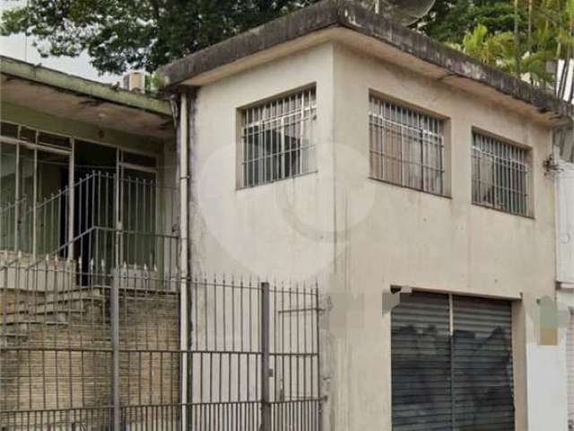 Casa na Aclimação Proximo ao Parque da Aclimação - Requer reformas!