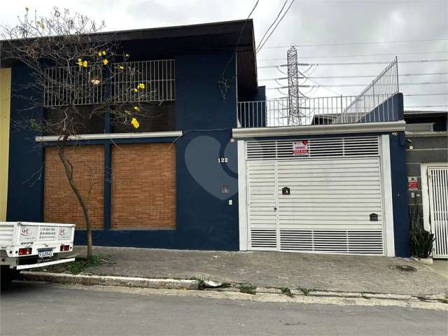 Sobrado a venda localizada no Bairro Campo Belo