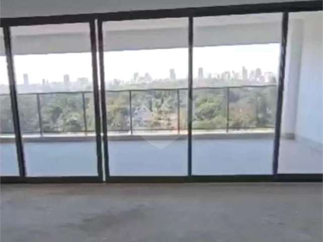 Apartamento novo a venda no Campo Belo, com 166 m2, 3 suítes, terraço gourmet e 2 vagas.