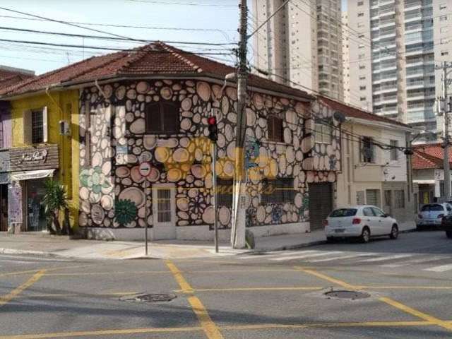 Casa Comercial a venda  em Água Branca  -  São Paulo