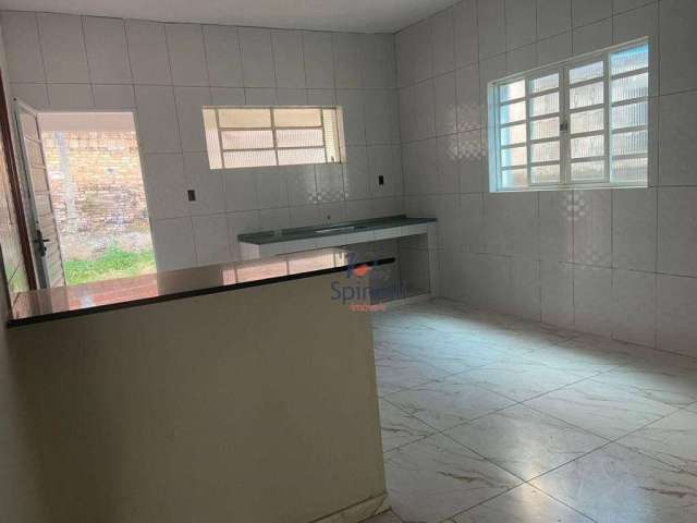 Casa com 3 dormitórios para alugar, 150 m² por R$ 1.900,00/mês - Centro - Cruzeiro/SP