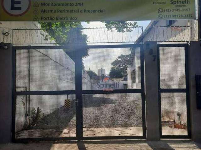 Box/Garagem para alugar por R$ 150,00/mês - Centro - Cruzeiro/SP