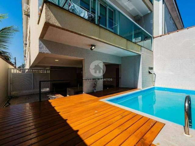 Casa de condomínio com piscina com 2 suítes no Macuco em Santos