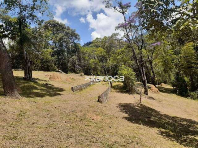 Terreno à venda, 3280 m² por R$ 300.000,00 - Centro - Resende/RJ