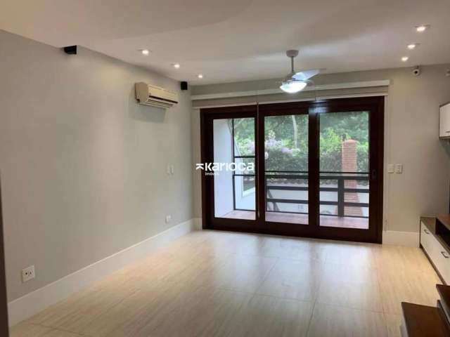 Casa com 3 suites + quarto - Condomínio fechado no Posto 9 do Recreio dos Bandeirantes.