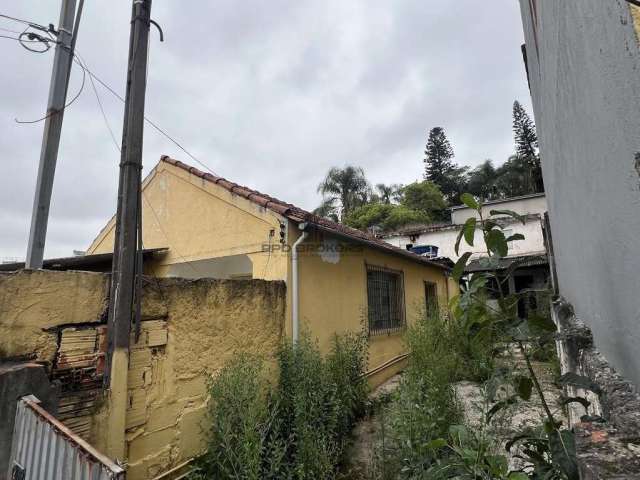 Casa para reforma no bairro Boa Vista - Barueri - SP