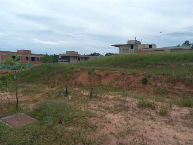 Condomínio à venda em Pinheirinho - SP