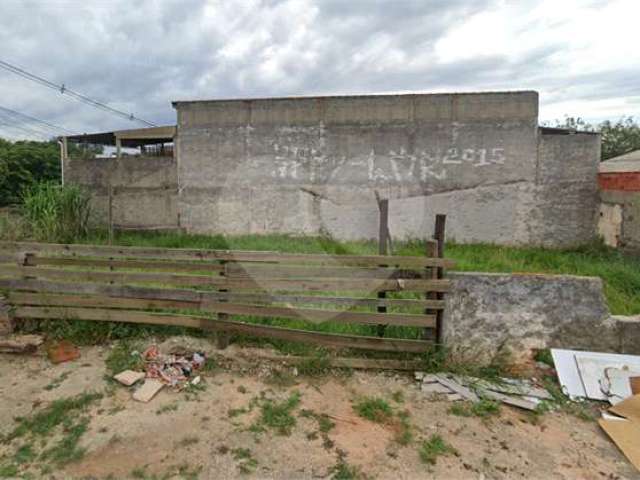 Terreno à venda em Parque Das Indústrias - SP