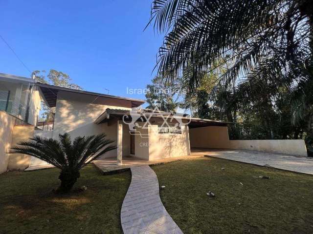 Casa de Condomínio com 4 dormitórios e 3 banheiros à Venda,206,60 m²