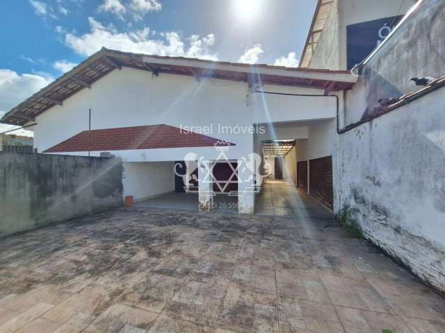 Excelente Casa à venda,  ótima localização no  Indaiá em frente hospital Médico AME, Caraguatatuba,