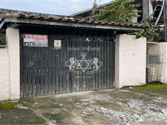 Casa  à venda, Travessão, Caraguatatuba, SP, com excelente localização em 2 lotes.