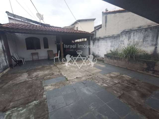 Duas Casas espaçosas no mesmo terreno , Jaraguá, Caraguatatuba, SP