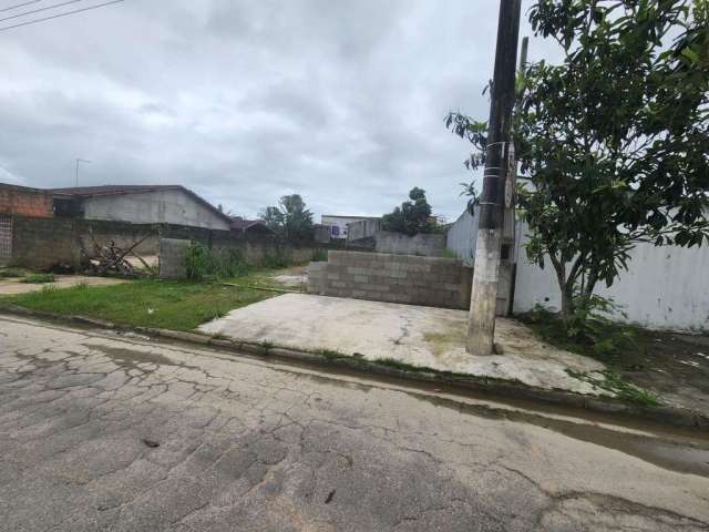 Terreno à venda murado e aterrado no Cidade Jardim, Caraguatatuba, SP