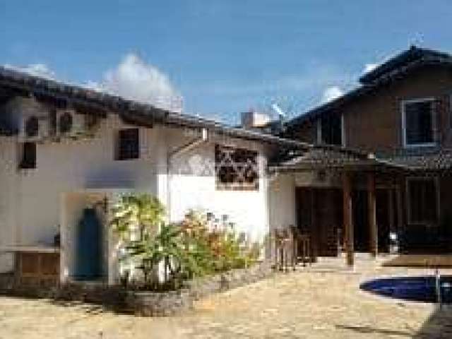 Casa à venda, Centro, Ubatuba.