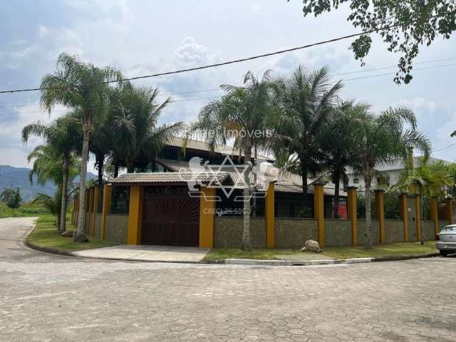 Casa Térrea com Piscina à Venda, Pontal de Santa Marina, Caraguatatuba, SP