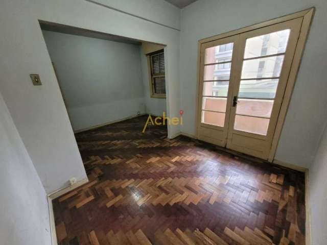 Apartamento com 3 dormitórios, 93 m² por R$ 259.900,00 no Centro Histórico de Porto Alegre/RS