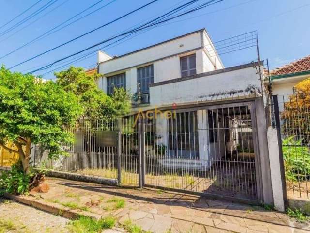 Casa com 4 quartos à venda na Travessa Igaí, 50, Medianeira, Porto Alegre, 180 m2 por R$ 600.000