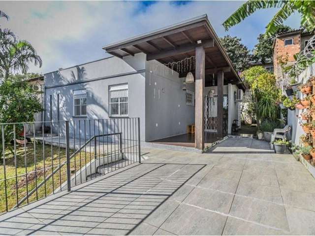 Casa para venda  no Bairro Santa Tereza em Porto Alegre