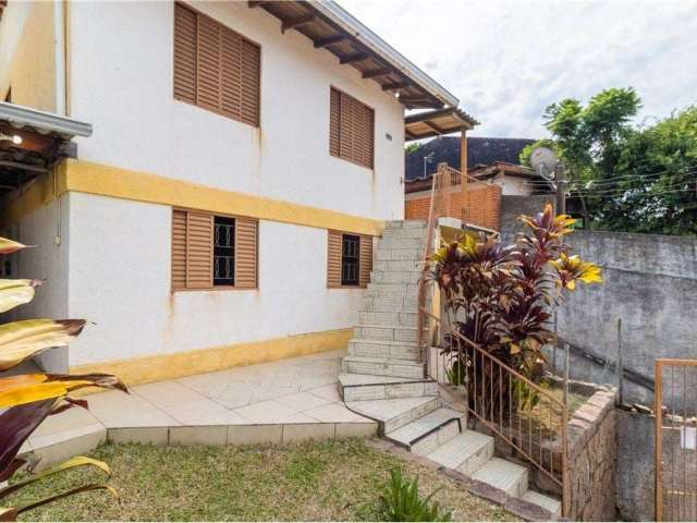 Casa para venda  no Bairro Partenon em Porto Alegre