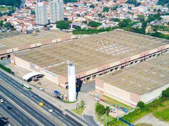 Galpão – Centro Logístico (6.750m²), 8 Banheiros, 8 Vagas. Ao lado da Rodovia Anhanguera e próximo ao Rodoanel