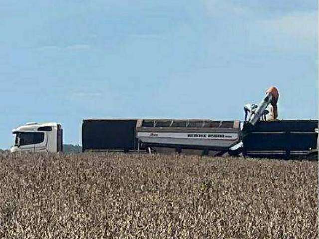 FAZENDA (6.402 hectares), SEDE ESPETACULAR, TOTALMENTE EQUIPADA PARA OPERAÇÃO E PRODUÇÃO