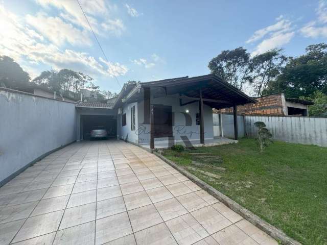 Casa com 2 quartos para alugar na Rua Ernesto Just, 131, Costa e Silva, Joinville por R$ 3.500