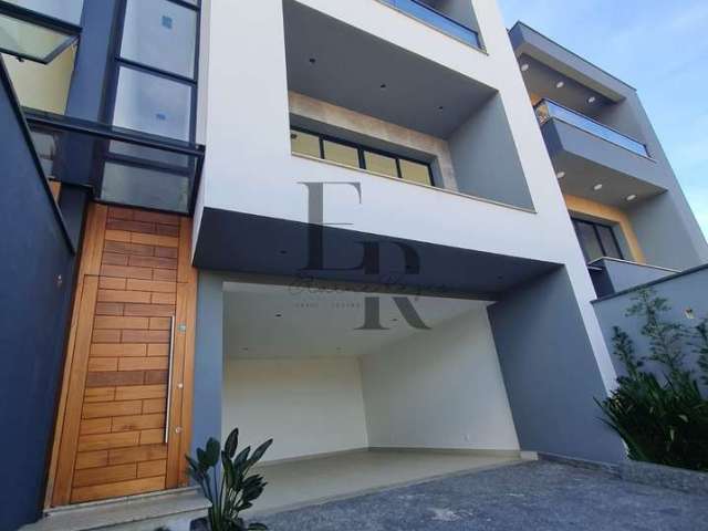 Casa com 3 quartos à venda na Rua Ipanema, 1, Floresta, Joinville, 174 m2 por R$ 858.000