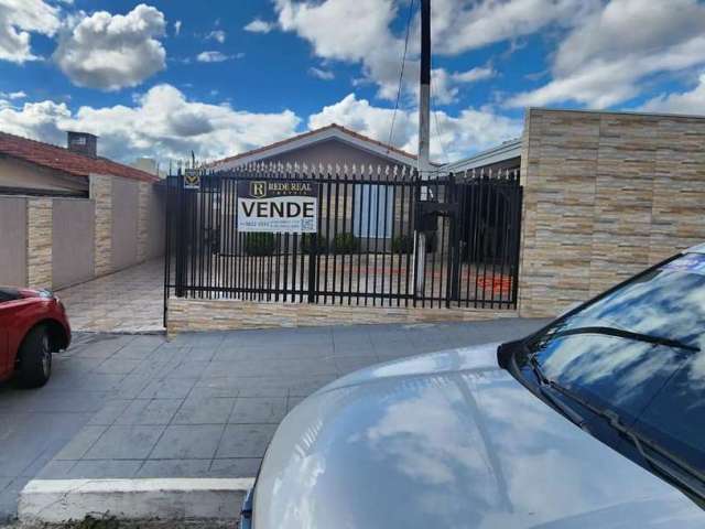 Casa para Venda em Guarapuava, Bonsucesso, 2 dormitórios, 1 banheiro, 1 vaga