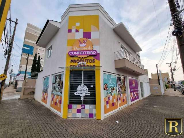 Imóvel Comercial para Venda em Guarapuava, Centro, 3 dormitórios, 1 suíte, 1 banheiro, 2 vagas