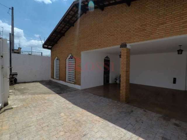 Casa com 3 quartos para alugar no Santa Cruz, Rio Claro , 170 m2 por R$ 2.800