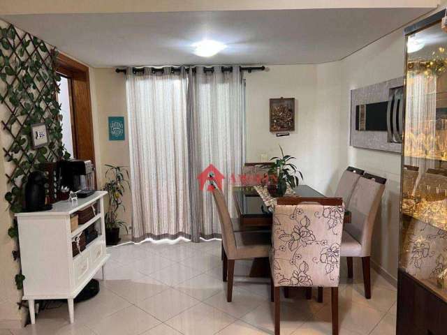 Sobrado com 3 dormitórios à venda, 136 m² por R$ 740.000,00 - Guaíra - Curitiba/PR