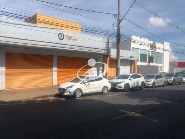 Barracão / Galpão / Depósito para alugar no Daniel Fonseca, Uberlândia  por R$ 29.500