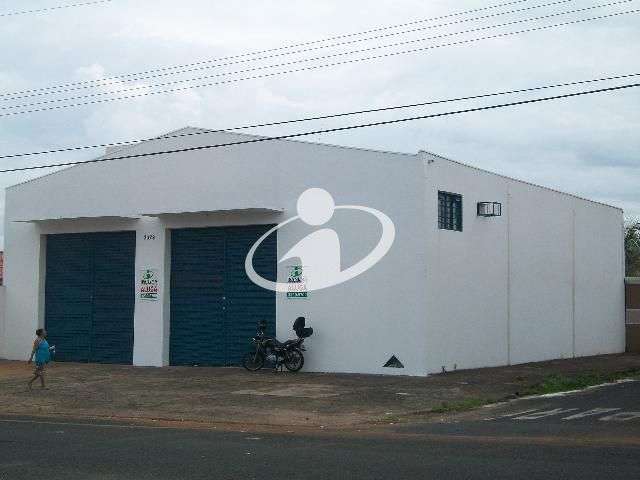 Barracão / Galpão / Depósito para alugar no Santa Mônica, Uberlândia  por R$ 5.000