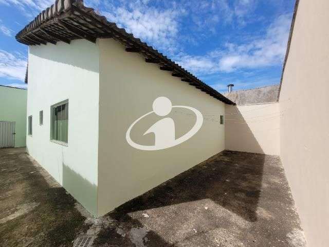 Casa com 3 quartos para alugar no Jardim Patrícia, Uberlândia  por R$ 3.500