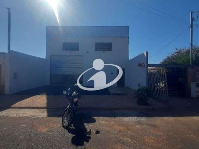 Barracão / Galpão / Depósito para alugar no Tubalina, Uberlândia  por R$ 4.500