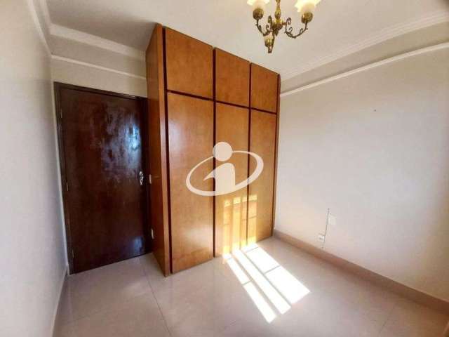 Apartamento com 3 quartos à venda no Centro, Uberlândia , 90 m2 por R$ 450.000