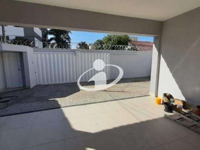 Casa com 4 quartos para alugar no Santa Mônica, Uberlândia  por R$ 5.200