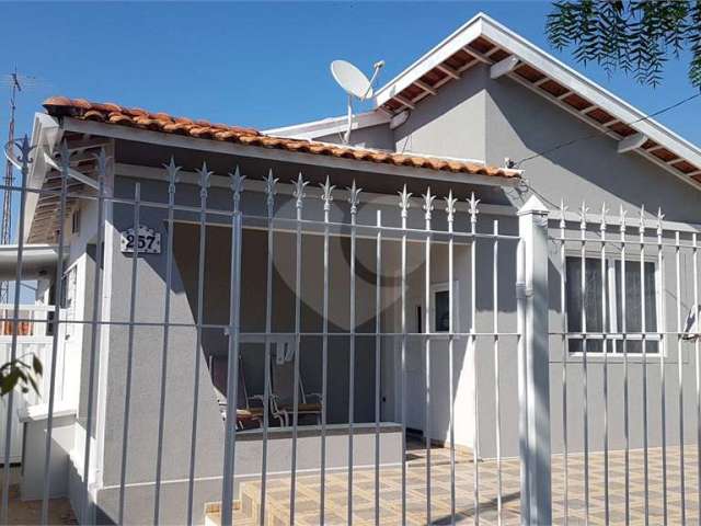 Casa com 3 quartos à venda em Centro - SP