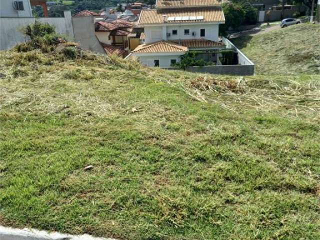 Terreno à venda em Villaggio Capriccio - SP