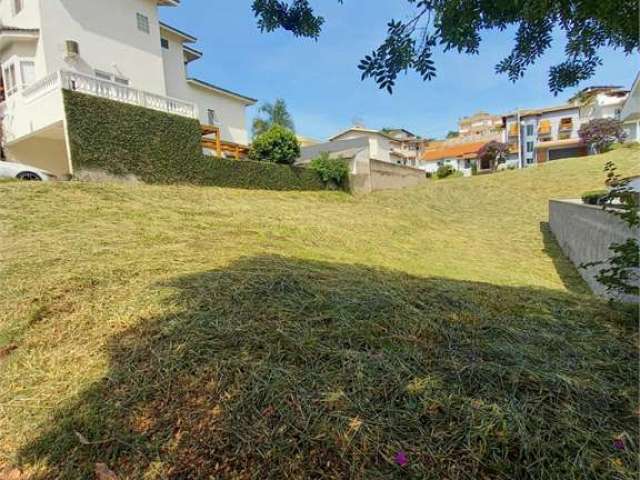 Terreno à venda em Villaggio Capriccio - SP